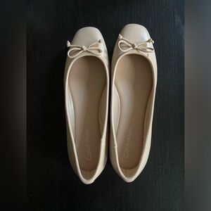 Nude Ballerina Flats Size 8 NWOT